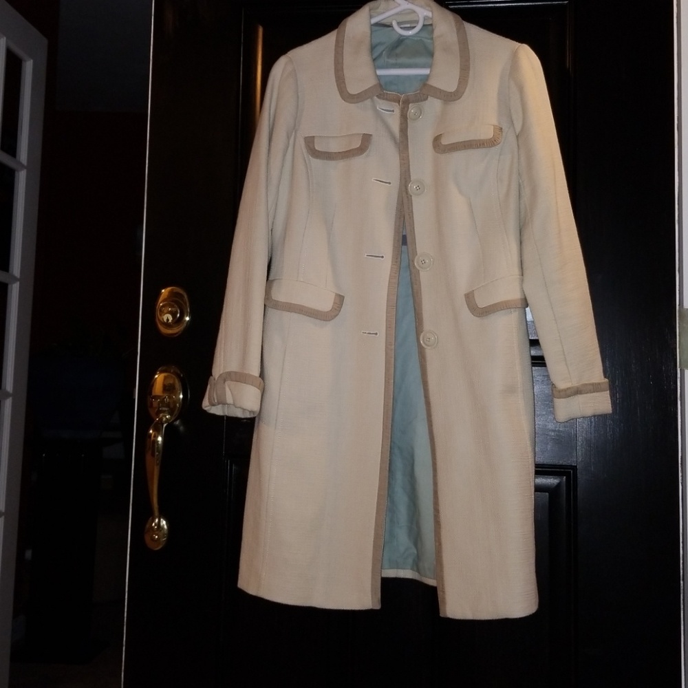 Coat - Picture 3 of 5